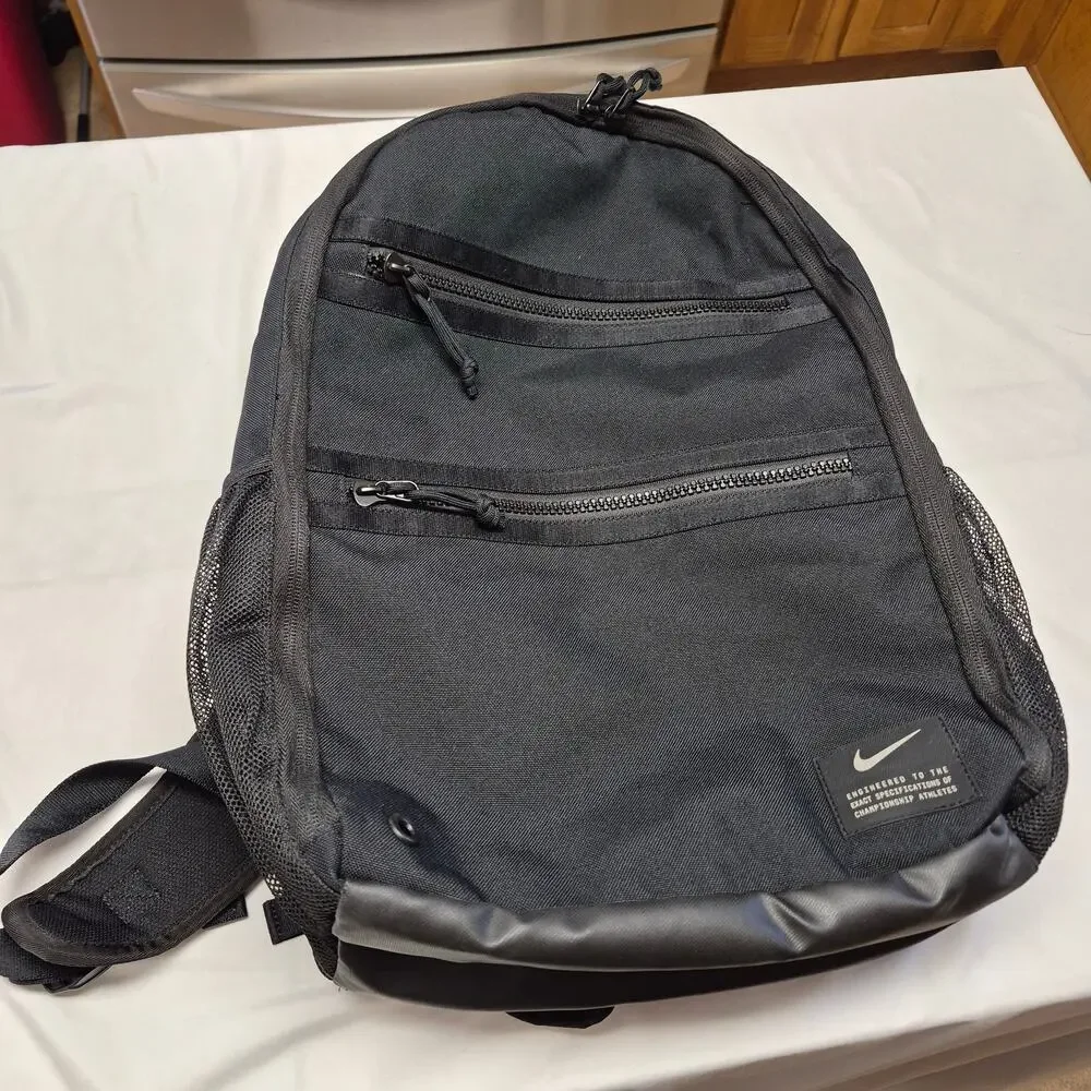Nike Utility Heat Backpack Black Training Gym Laptop Bag Like New